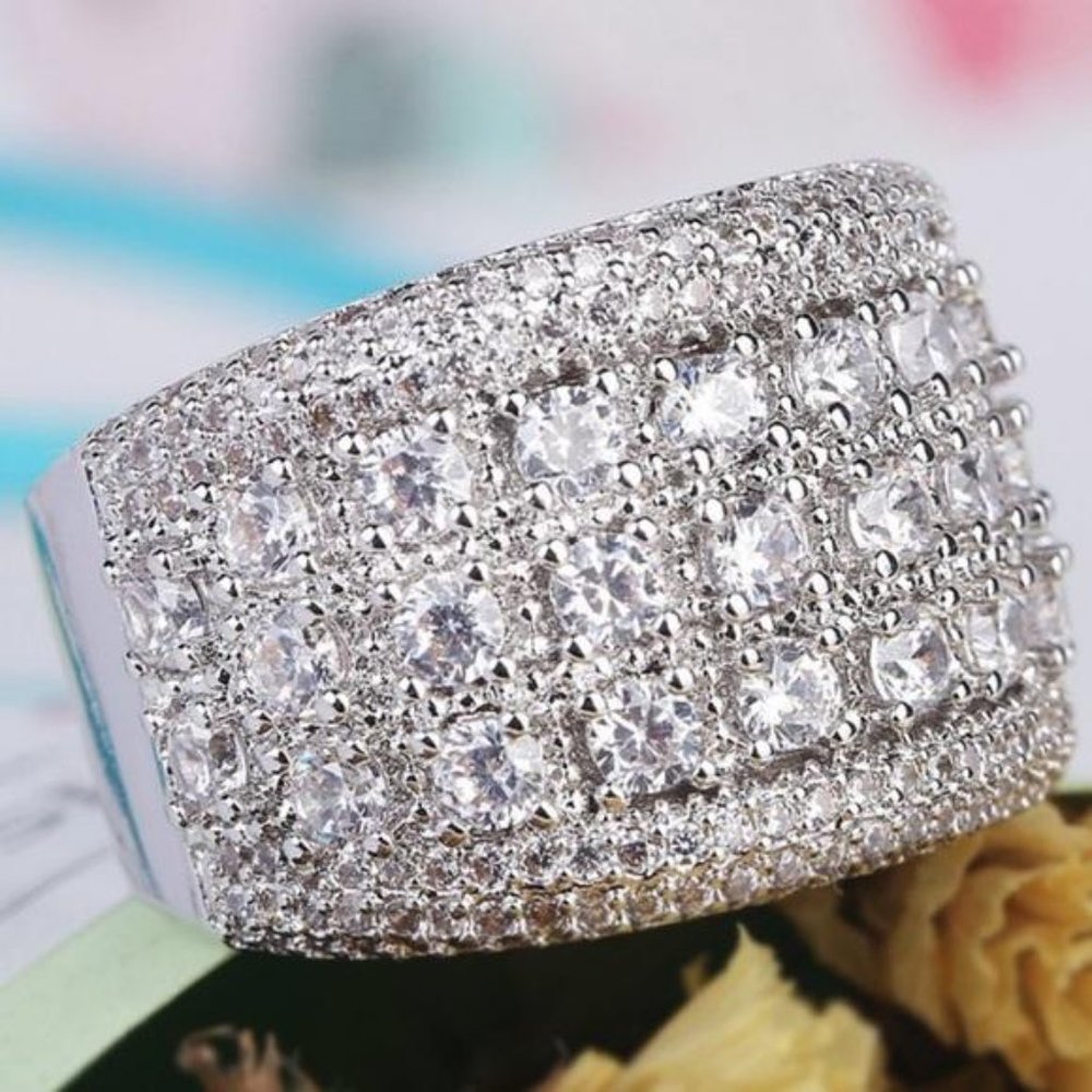 NEW SILVER ROUND DIAMOND PAVE WIDE BAND RING, CUTE RING, SHINY RING. - Picture 8 of 10
